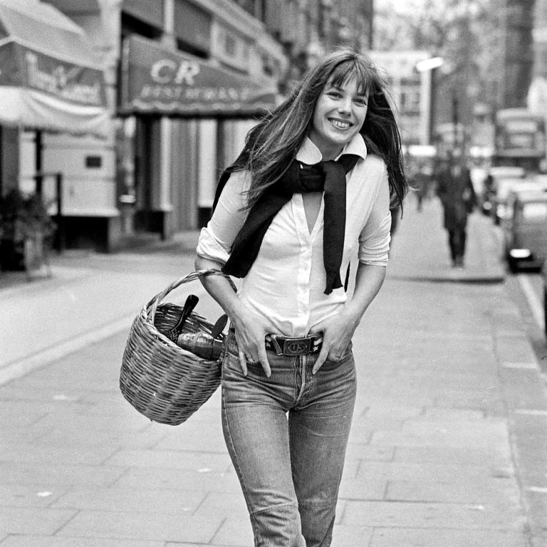 Αυτές είναι οι 4 τσάντες-καλάθια της άνοιξης με παριζιάνικο αέρα