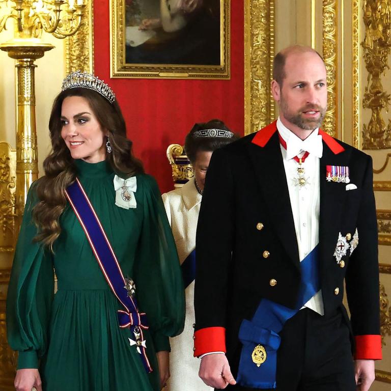 H Kέιτ Μίντλετον με τιάρα στο κάστρο του Ουίνδσορ 