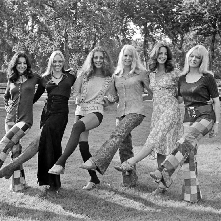 Τα 4 παπούτσια-σύμβολα των ’70s που επιστρέφουν φέτος την άνοιξη