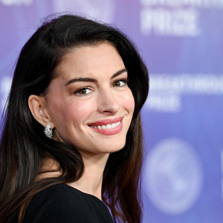 Η Αν Χάθαγουεϊ είναι η ομορφότερη γυναίκα στον κόσμο