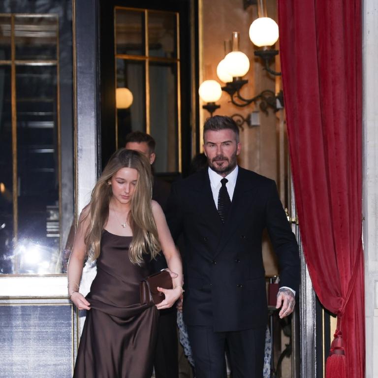 Η Χάρπερ Μπέκαμ επαναπροσδιορίζει το στιλ της - Φωτογραφία: Aissaoui Nacer / BACKGRID 