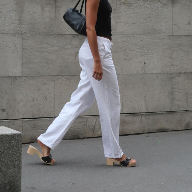 ΞΥΛΙΝΑ ΤΣΟΚΑΡΑ ΜΕ ΛΕΥΚΟ ΠΑΝΤΕΛΟΝΙ 