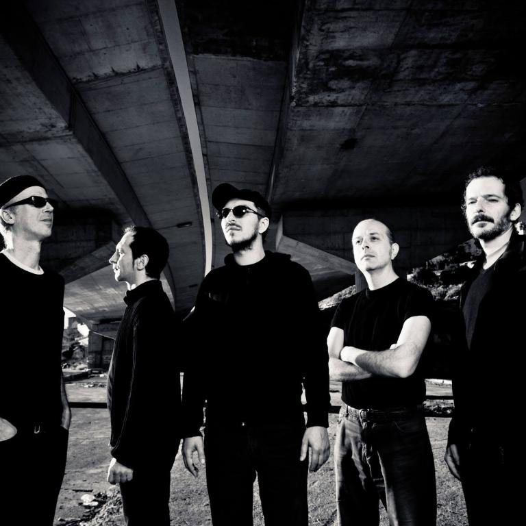 Attica Roots Festival: Οι Mode Plagal φέρνουν τον ιδιαίτερο ήχο τους στη Ρωμαϊκή Αγορά με ελεύθερη είσοδο