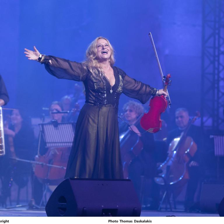 Attica Roots Festival: Η μουσική της Ευανθίας Ρεμπούτσικα συναντά την ιστορία
