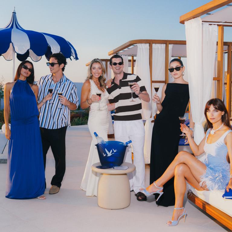 Στην Ππάρο με Grey Goose