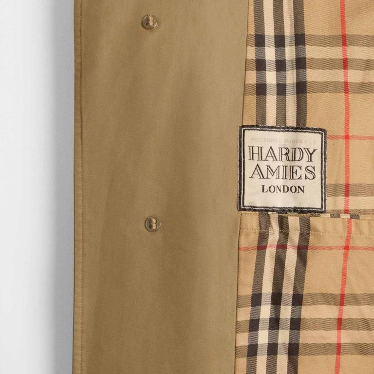 burberry-va-museum (2).jpeg