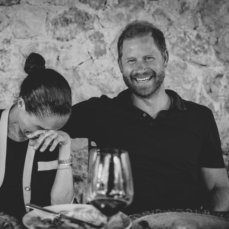 H Μέγκαν Μαρκλ και ο πρίγκιπας Χάρι στο πατρικό της Νταϊάνα