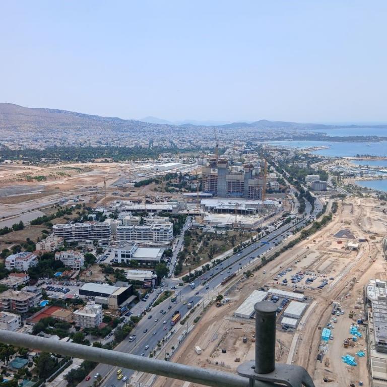 Η θέα από τον Riviera Tower στο Ελληνικό