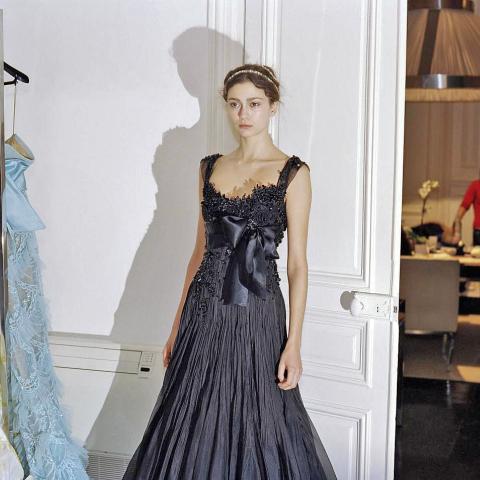 Λεπτόρρευστα έλαια προσώπου που ισορροπούν το pH και απογειώνουν τη λάμψη σου