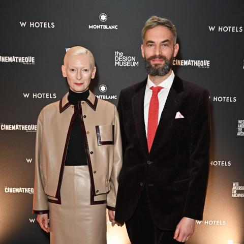 H Τίλντα Σουίντον με τον σύντροφό της 