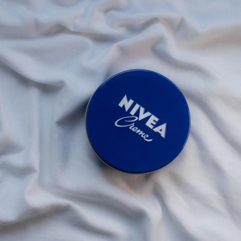 Μπλε κουτάκι Nivea