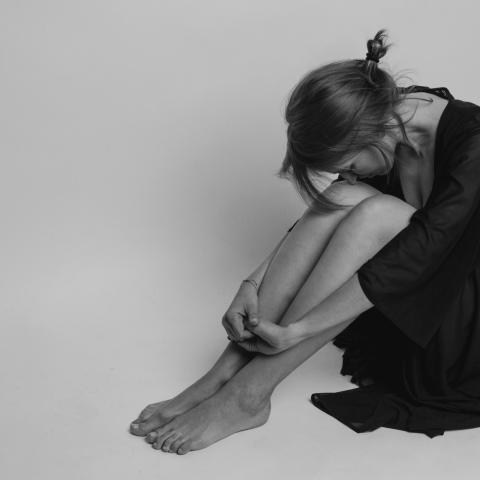 Ακμή, ψωρίαση, έκζεμα: Πώς τα δερματικά προβλήματα επηρεάζουν την ψυχική υγεία