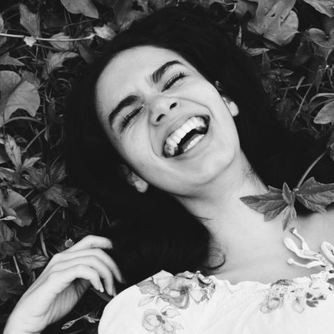 Γυναίκα που γελάει 