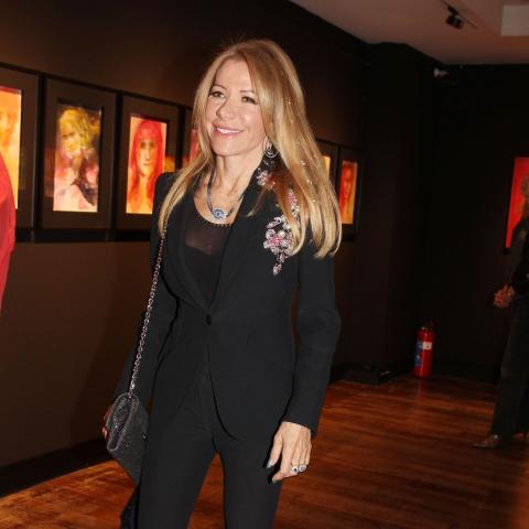 Εμφάνιση Μαριάννας Λάτση με μίνι