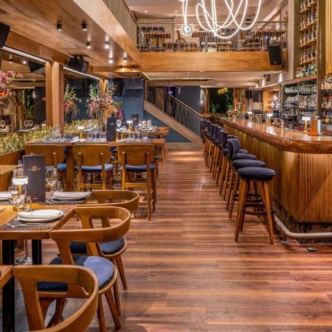 Το all day  εστιατόριο Mayor στο Κολωνάκι