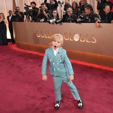 Ποιος είναι ο Ντιουκ ΜακΚλάουντ, το 6χρονο αγόρι που έκλεψε τις καρδιές στις Χρυσές Σφαίρες