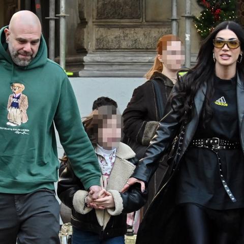 Ήβη Αδάμου και Μιχάλης Κουινέλης σε κοινή εμφάνιση με την κόρη τους