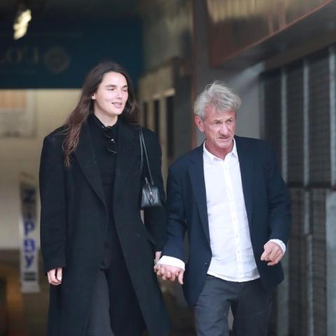 Ο Σον Πεν μαζί με τη σύντροφό του, Βαλέρια Νίκοβ