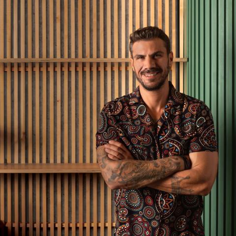 Άκης Πετρετζίκης