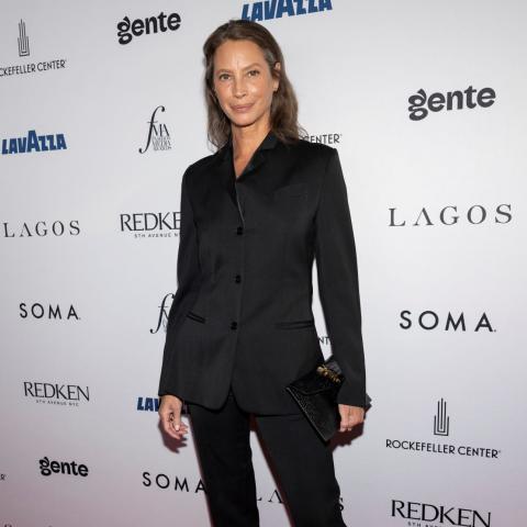 Η Κρίστι Τέρλινγκτον αποκαλύπτει τη ρουτίνα ομορφιάς της