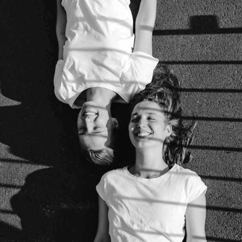 Γιατί κάποιοι άνθρωποι μιλούν ακατάπαυστα; Η Ψυχολογία εξηγεί 