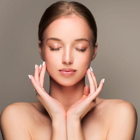 Γιατί η μάσκαρα φεύγει από τη μόδα