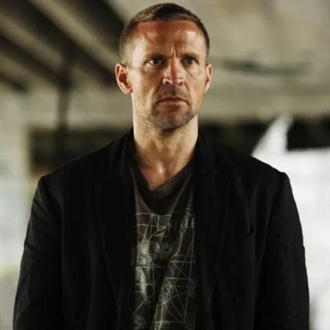 Detective Hole/ @Netflix