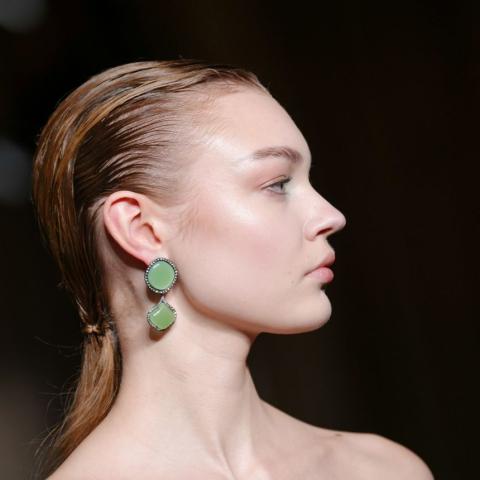 μοντέλο από την επίδειξη μόδας Giorgio Armani Prive Spring Summer 2026