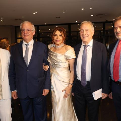Προβολή ντοκιμαντέρ της Ντενίση