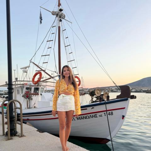 Η Σταματίνα Τσιμτσιλή στις διακοπές