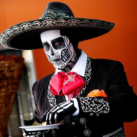Día de los Muertos στην Αθήνα: Πού να γιορτάσετε τη μεξικανική Γιορτή των Νεκρών