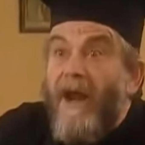 Ο Στέλιος Γούτης ως παπά-Τριαντάφυλλος
