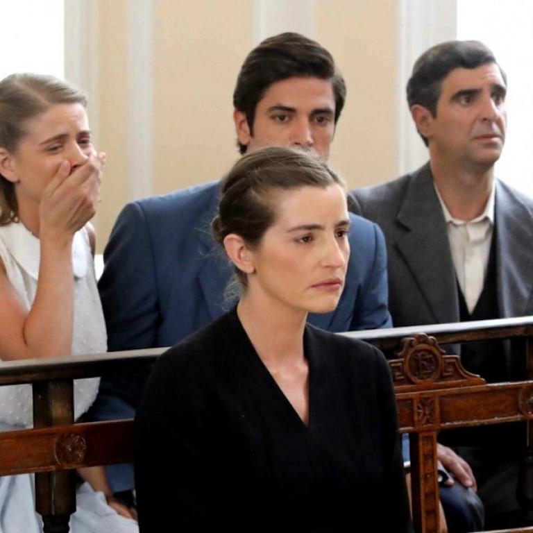 Άγριες Μέλισσες