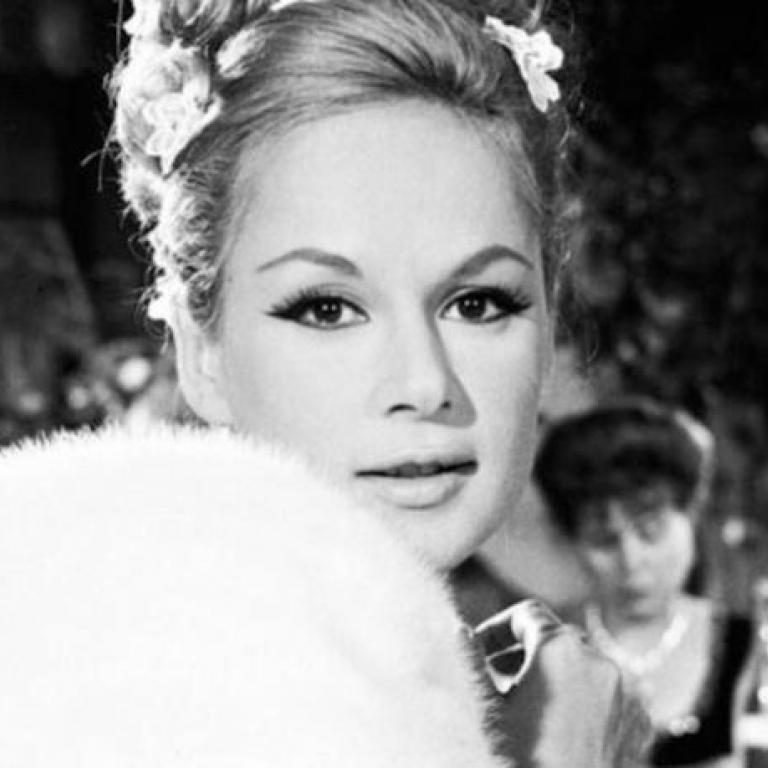 Αλίκη Βουγιουκλάκη