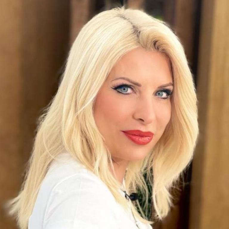 Η Ελένη Μενεγάκη