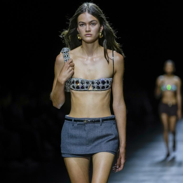 μοντέλο στο show του Gucci 