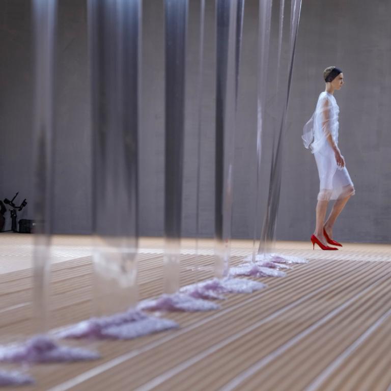 μοντέλο στο show της Prada