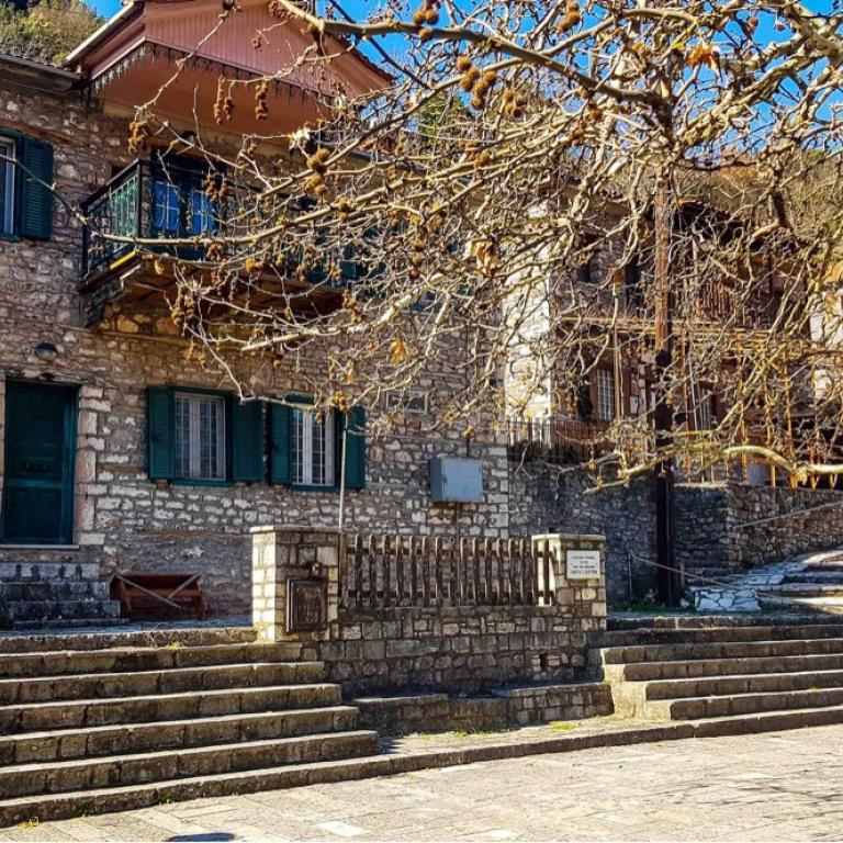 Δομιανοί, ένα από τα πιο ήσυχα και παραδοσιακά χωριά της Ηπειρωτικής Ελλάδας